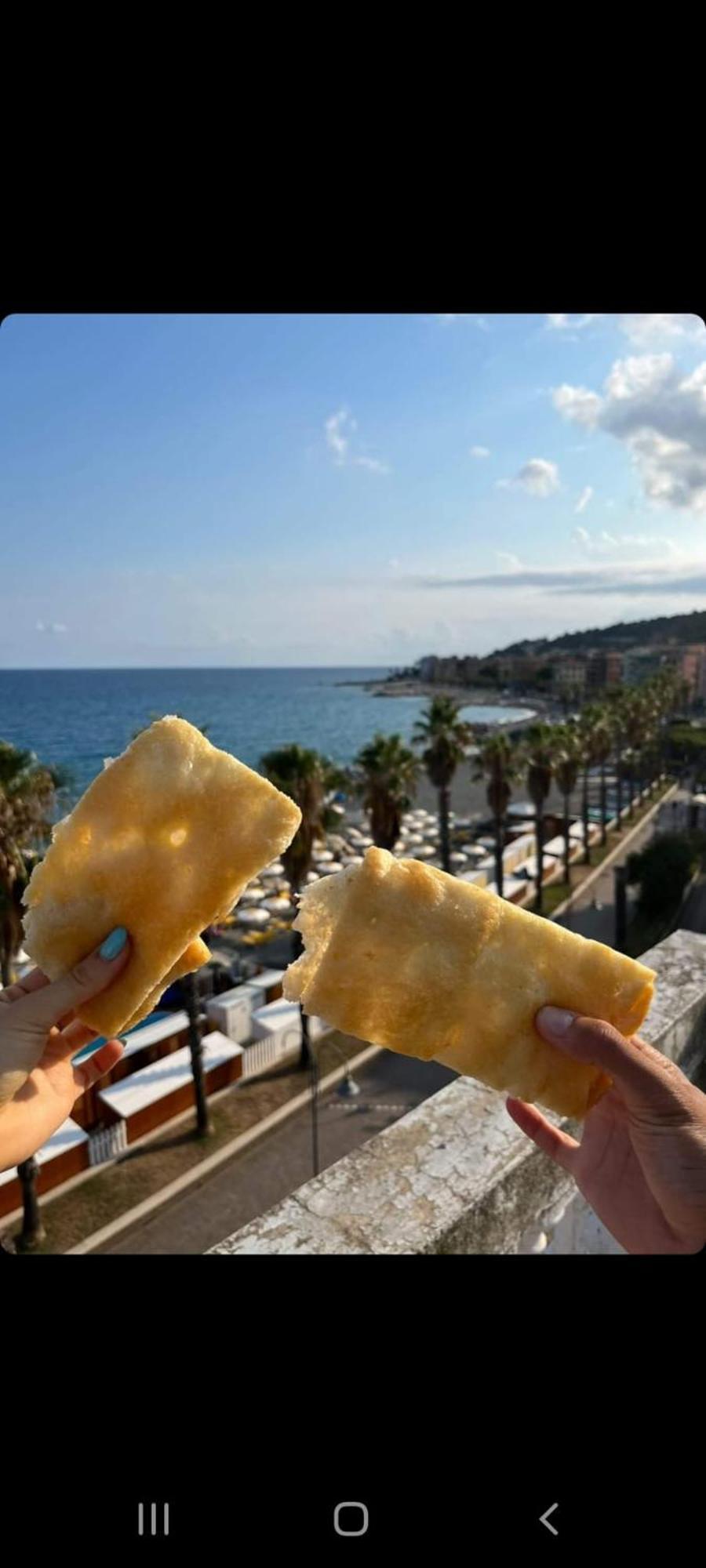 Una Finestra Sul Mare Cogoleto Rom bilde